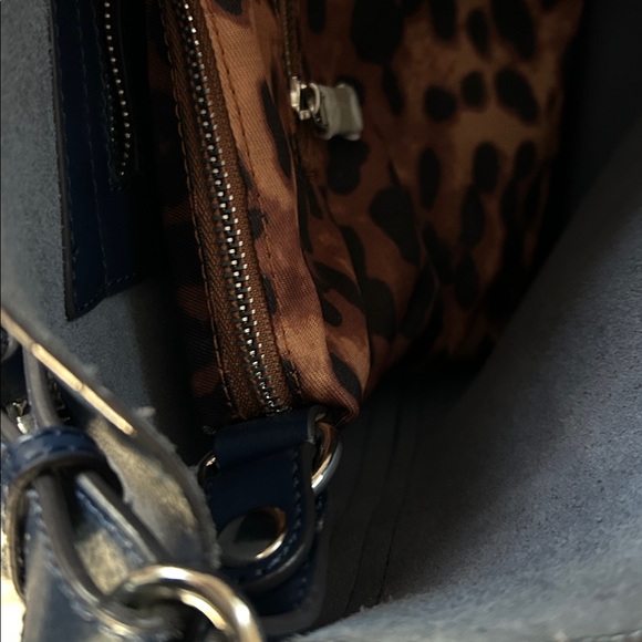 Co-Lab Shoulder Bag - Picture 13 of 14